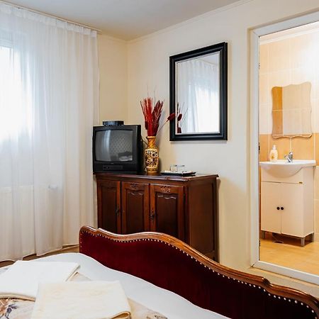 Casa Ardeleana 호텔 Lotrioara 외부 사진